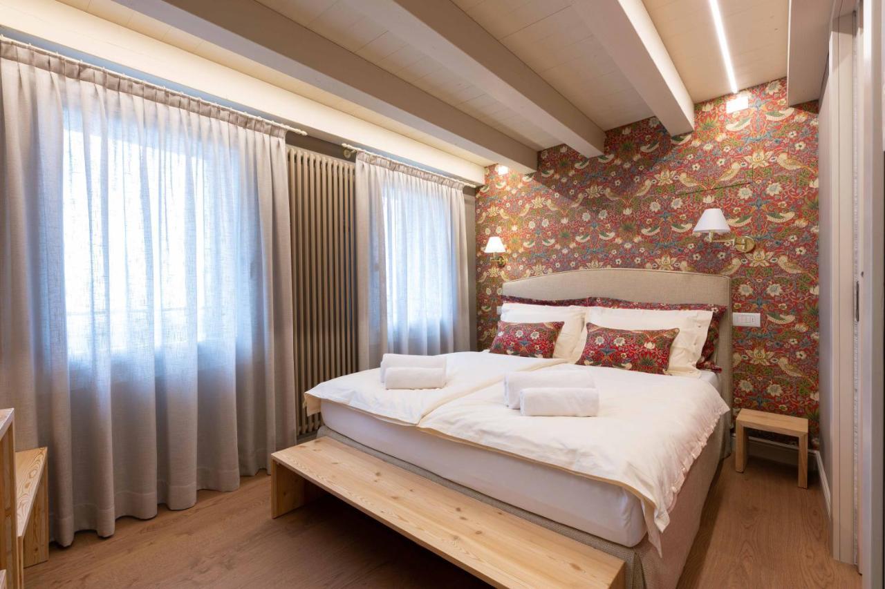 B&B Casa Oltraval วัลดอบเบียเดเน ภายนอก รูปภาพ