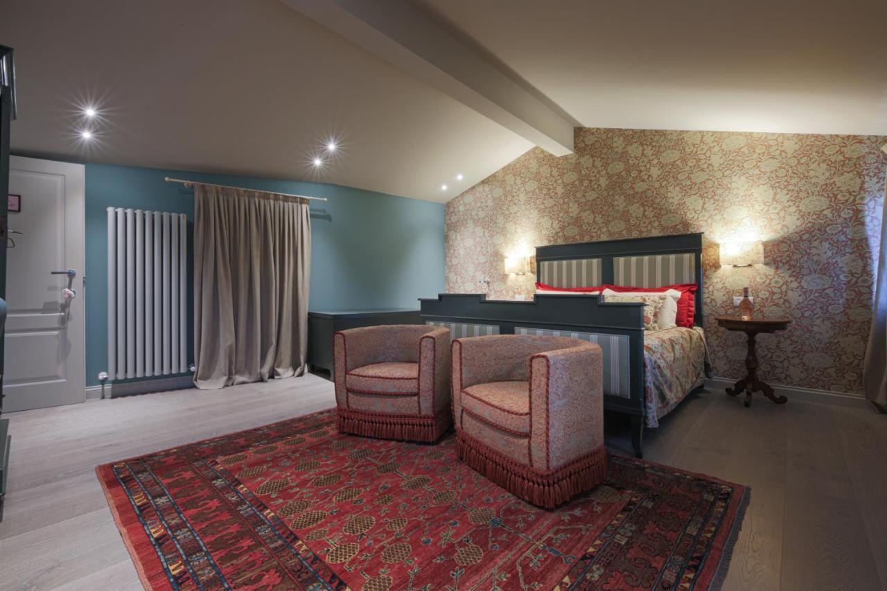 B&B Casa Oltraval วัลดอบเบียเดเน ภายนอก รูปภาพ